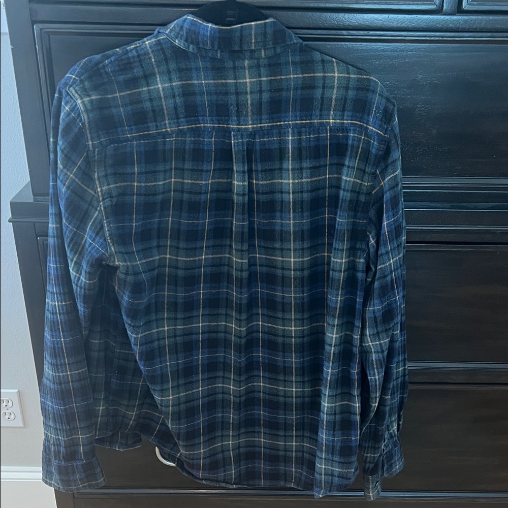 Eddie Bauer Navy and Green flannel Plaid Shirt - Picture 4 of 4